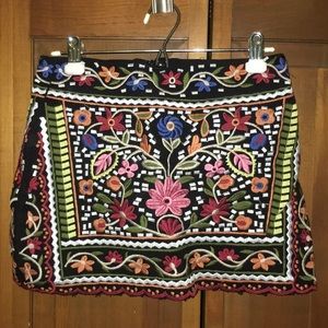 adorable mini skirt!